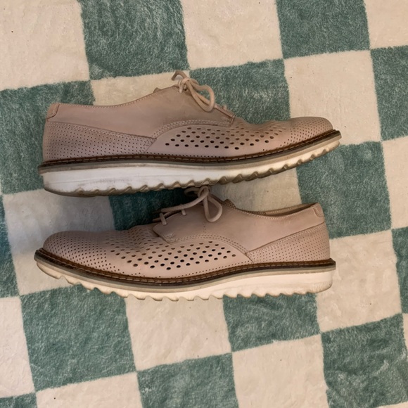 Ecco Women’s Oxford Sneakers - Picture 4 of 5